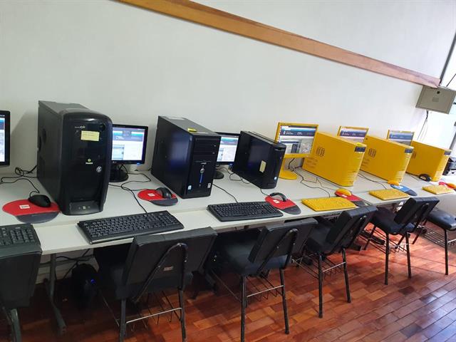 Preparativos para retorno às aulas , na rede Pública Municipal com Internet de alto desempenho.