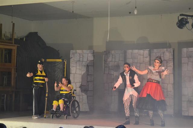 Teatro animou a criançada do município
