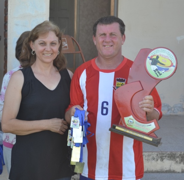 Domingo foi de futebol no município 