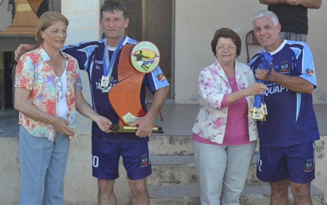 Domingo foi de futebol no município 