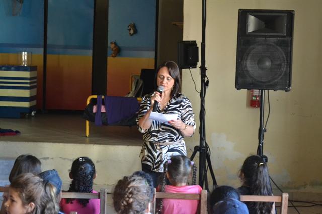 Teatro animou a criançada do município