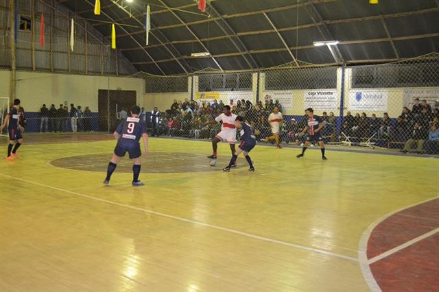 Grande público prestigia a 1ª Rodada do Municipal de Futsal