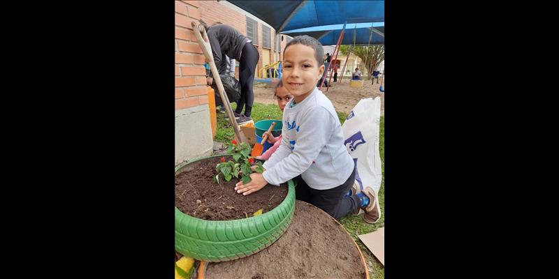 Projeto Revitalizando os Entornos da EMEI Recanto dos Sonhos