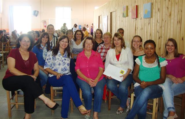 Comitiva do município participou de capacitação sobre crianças e adolescentes