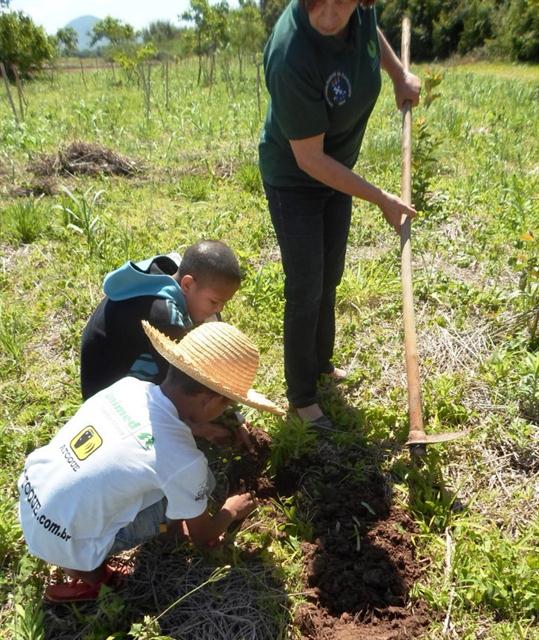 Projeto de educação ambiental é realizado com crianças em São João do Polêsine.