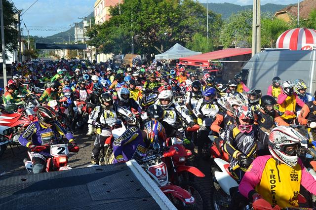 Final de semana foi das motos no município 