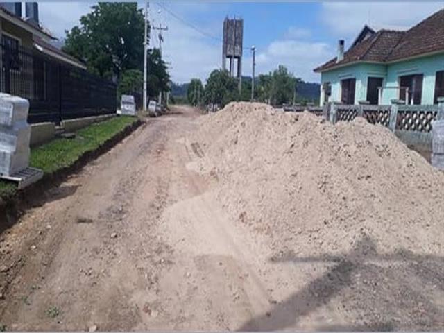 Para marcar: Comunidade da Vila Ceolin recebe a primeira rua pavimentada