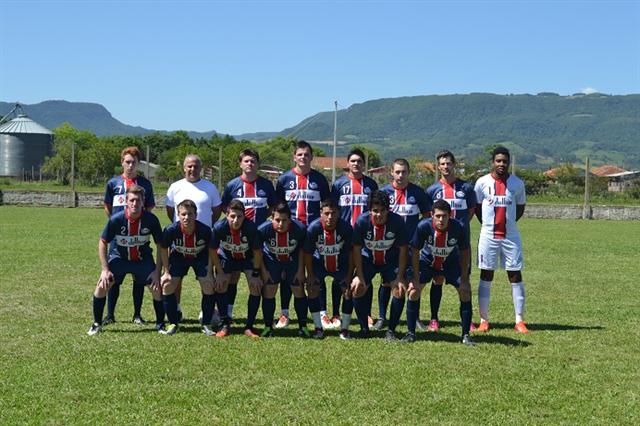 Média maior que 4 gols por partida na primeira rodada do Municipal de Futebol de Campo
