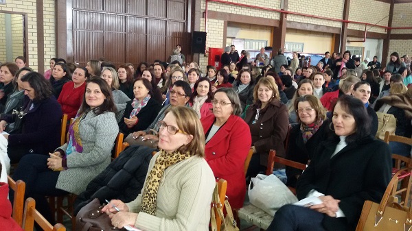 Profissionais da Educação em Formação
