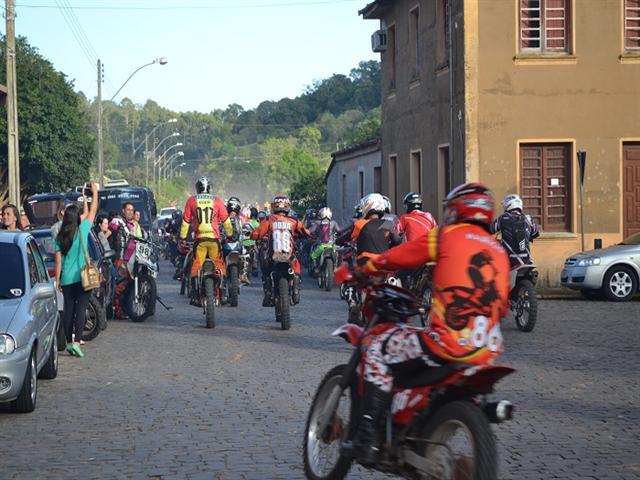9º Moto Migrantes e 3º Passeio nas Trilhas