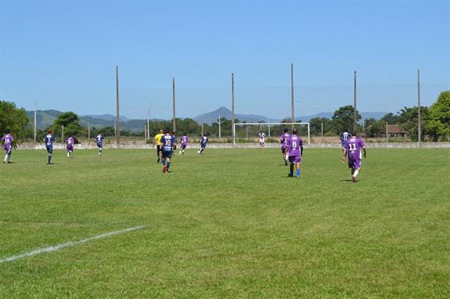 Média maior que 4 gols por partida na primeira rodada do Municipal de Futebol de Campo