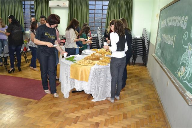 Polo UAB de Polêsine forma turma de Espanhol