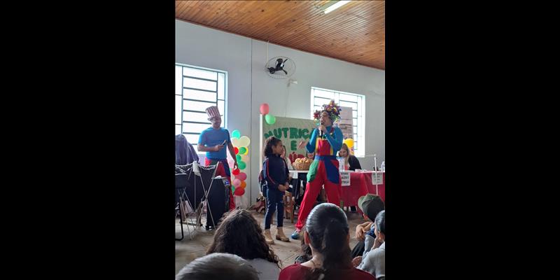 Participação da  SMECDT na Feira do Livro em Ivorá