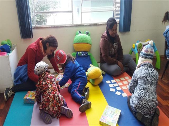 Escola Municipal de Educação Infantil Recanto dos Sonhos comemora Semana do Brincar